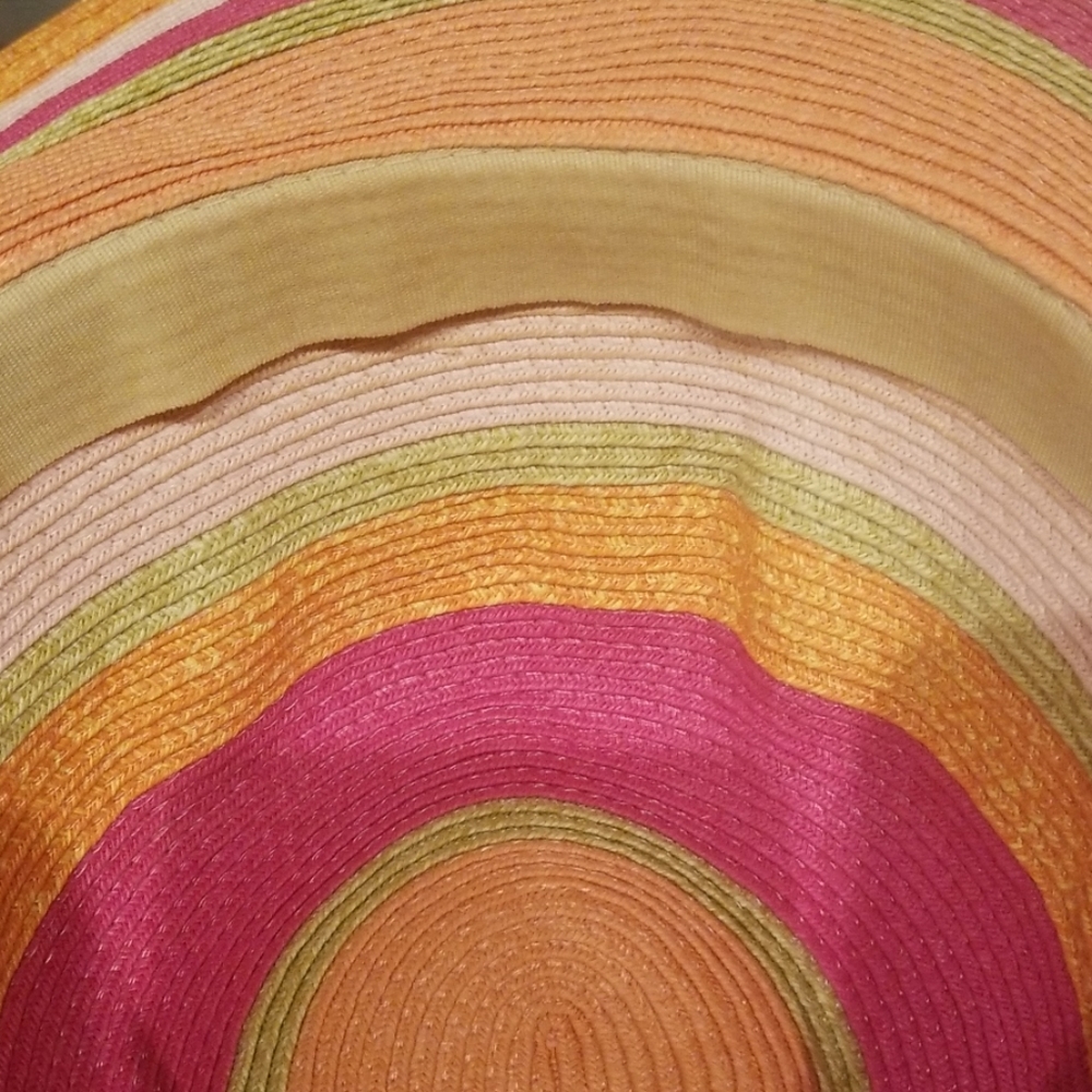Colorful hat - Picture 5 of 6